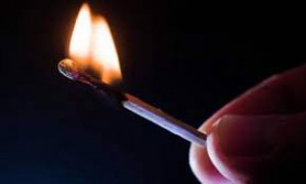 Caz TRAGIC la Ștefan Vodă: Un bărbat s-a stropit cu benzină și s-a autoincendiat